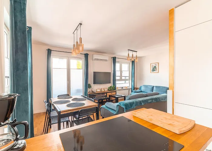 Апартаменты Chmielna Gold